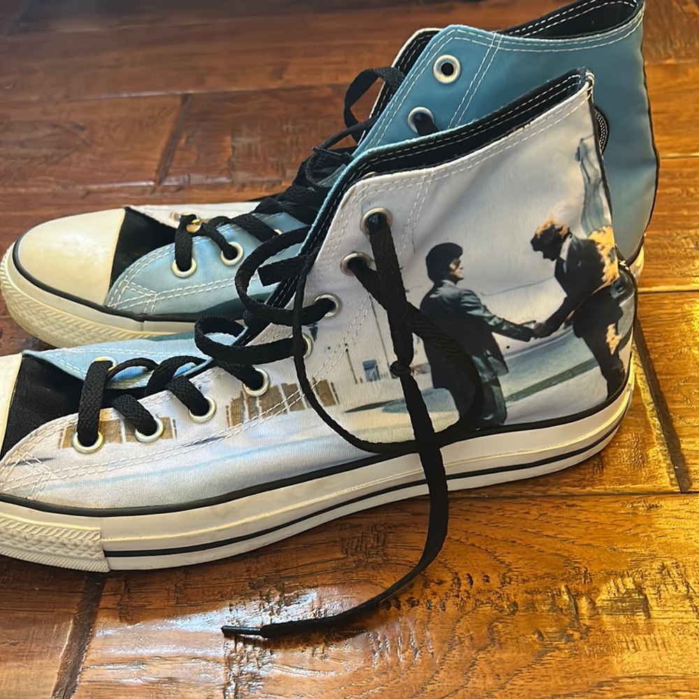 Men’s 11 Pink Floyd limited edition converse high tops.